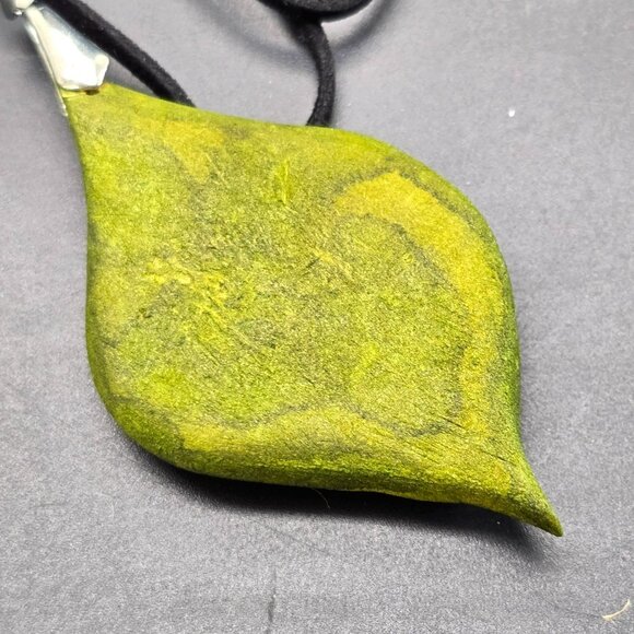 Yellow Green Leaf-Shaped Pendant Necklace With Tigers Eye Stone Black Cord CT701 - Picture 8 of 10